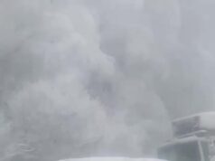 Два человека погибли в результате аварии на заснеженной трассе в Подмосковье.