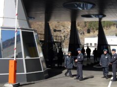 Автомобильный пункт пропуска Верхний Ларс на грузино-российской границе - РИА Новости, 1920, 09.04.2026