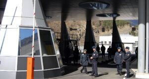 Автомобильный пункт пропуска Верхний Ларс на грузино-российской границе - РИА Новости, 1920, 09.04.2026