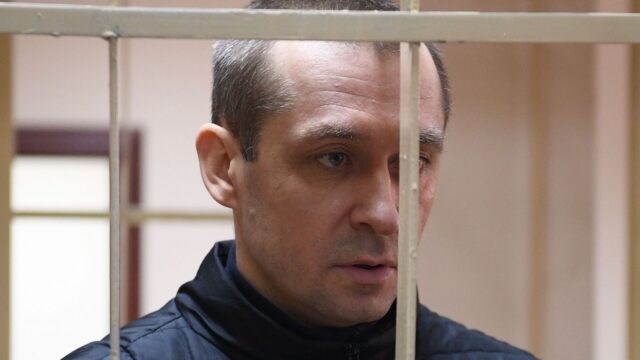 Бывший заместитель начальника управления ГУЭБиПК МВД РФ Дмитрий Захарченко - РИА Новости, 1920, 15.04.2026