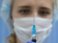 Медсестра в прививочном кабинете - РИА Новости, 1920, 07.04.2026