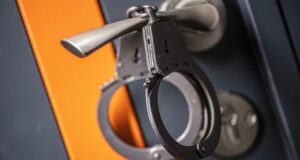 Наручники - РИА Новости, 1920, 13.04.2026