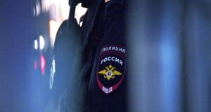 Эмблема на форме сотрудника полиции - РИА Новости, 1920, 03.04.2026