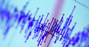 Сейсмическая диаграмма с пиковыми значениями - РИА Новости, 1920, 13.04.2026