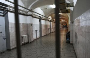 Экс-замглавы «Бутырки» получил 3 года работ за майнинг в изоляторе Коридор в Бутырке - РИА Новости, 1920, 07.04.2026