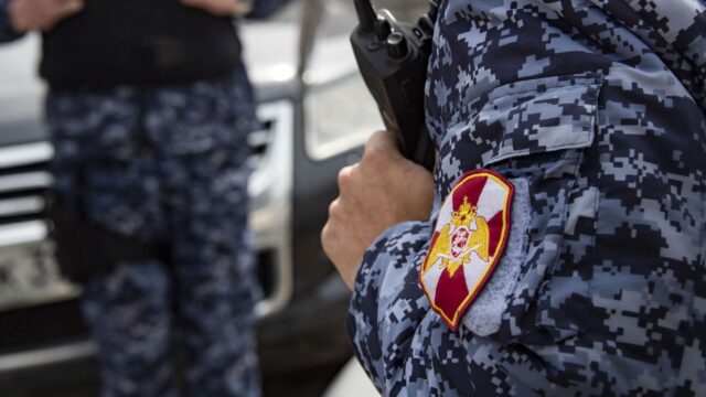 Сотрудники Росгвардии - РИА Новости, 1920, 20.04.2026