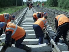 На станции Туапсе повреждена контактная сеть из-за постороннего вмешательства Путевые работы - РИА Новости, 1920, 16.04.2026