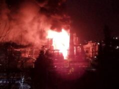 Пожар на территории нефтеперерабатывающего завода в Туапсе - РИА Новости, 1920, 29.04.2026