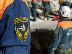 Сотрудник спасательной службы МЧС России - РИА Новости, 1920, 10.04.2026