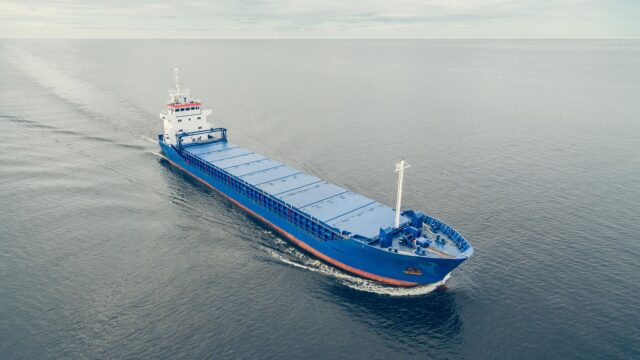 Сухогруз - РИА Новости, 1920, 05.04.2026