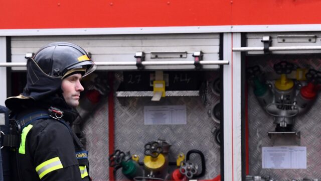 Сотрудник МЧС РФ - РИА Новости, 1920, 24.04.2026