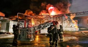 Тушение пожара - РИА Новости, 1920, 14.04.2026