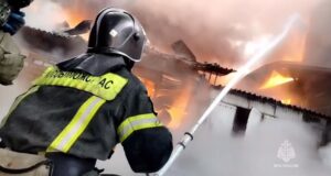 Тушение пожара - РИА Новости, 1920, 02.04.2026