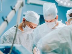 Хирурги в операционной - РИА Новости, 1920, 27.04.2026