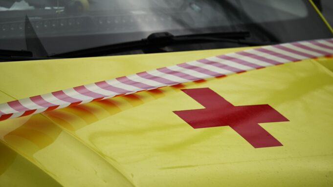 ВСУ атаковали центральную районную больницу в Васильевке, погибла женщина Автомобиль скорой помощи - РИА Новости, 1920, 02.04.2026