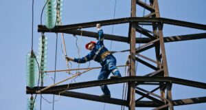 Ремонт линии электропередач - РИА Новости, 1920, 06.04.2026