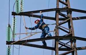 Ремонт линии электропередач - РИА Новости, 1920, 06.04.2026