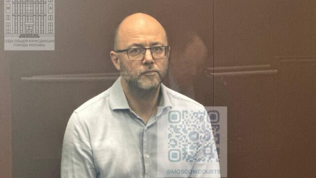 Суд отказал осужденному экс-депутату Васильеву в смягчении приговора Экс-депутат Курской областной Думы Максим Васильев в зале суда - РИА Новости, 1920, 01.04.2026