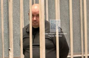 Бывший заместитель начальника Управления МЧС Дмитрий Даудашвили в зале суда - РИА Новости, 1920, 10.04.2026