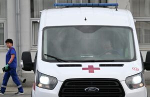 В Брянской области при атаке дронов на автомобиль пострадала мирная жительница Автомобиль скорой помощи - РИА Новости, 1920, 09.04.2026
