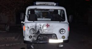 Последствия атаки на машину скорой помощи в селе Великая Знаменка Запорожской области - РИА Новости, 1920, 07.04.2026