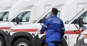 Сотрудник скорой помощи - РИА Новости, 1920, 15.04.2026