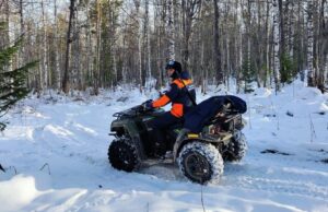 Спасатели Красноярского поисково-спасательного отряда выехали в Партизанский район на повторные поиски семьи Усольцевых - РИА Новости, 1920, 17.04.2026