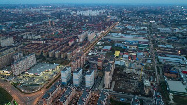 На территории Краснодарского края объявили беспилотную опасность Краснодар - РИА Новости, 1920, 15.04.2026