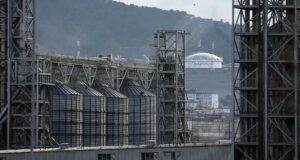 Перевалочный нефтяной терминал Шесхарис в порту Новороссийска - РИА Новости, 1920, 06.04.2026