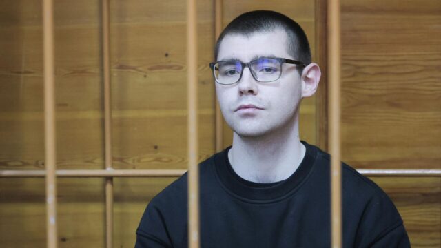 Бывший редактор URA.RU Денис Аллаяров на заседании Верх-Исетского районного суда в Екатеринбурге - РИА Новости, 1920, 21.04.2026