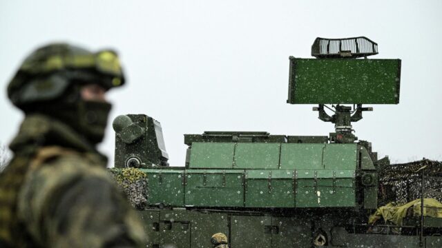 Боевое дежурство расчета ЗРК Тор - РИА Новости, 1920, 15.04.2026