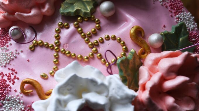 Пасхальный кулич - РИА Новости, 1920, 13.04.2026