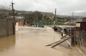 Подтопленная улица в Махачкале - РИА Новости, 1920, 06.04.2026