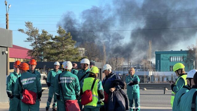 "Нижнекамскнефтехим": число погибших при пожаре возросло до 12 человек Пожар на заводе в Нижнекамске - РИА Новости, 1920, 07.04.2026
