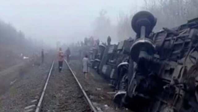 Никитин: после ЧП под Ульяновском есть пострадавшие, но "критичного ничего нет" На месте сходе вагонов поезда в Ульяновской области - РИА Новости, 1920, 03.04.2026