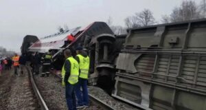 Пассажирский поезд сошел с рельсов в Ульяновской области