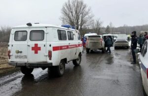 Автомобили скорой помощи на месте схода семи вагонов пассажирского поезда №302 Челябинск-Москва - РИА Новости, 1920, 03.04.2026