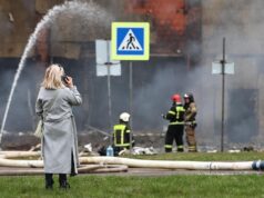 МЧС: пожар в торговом центре в Калининграде полностью потушен Тушение пожара в торговом центре Гиант в Калининграде - РИА Новости, 1920, 06.04.2026
