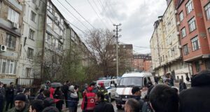 Эвакуация жителей из жилых домов в Махачкале - РИА Новости, 1920, 06.04.2026