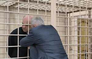 Экс-губернатор Курской области Алексей Смирнов во время заседания в Ленинском районном суде Курска - РИА Новости, 1920, 06.04.2026