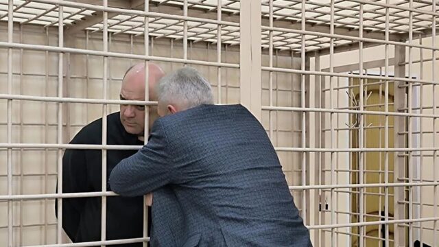 Курскому экс-губернатору Смирнову дали 14 лет колонии по делу о взятках Экс-губернатор Курской области Алексей Смирнов во время заседания в Ленинском районном суде Курска - РИА Новости, 1920, 06.04.2026