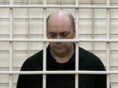 Осужденный экс-глава Курской области Смирнов сдержанно воспринял приговор Экс-губернатор Курской области Алексей Смирнов во время заседания в Ленинском районном суде Курска - РИА Новости, 1920, 06.04.2026