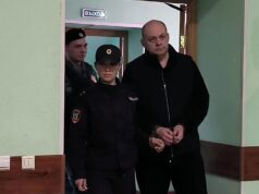 Суд лишил курского экс-губернатора Смирнова звания заслуженного работника ЖКХ РФ Экс-губернатор Курской области Алексей Смирнов перед заседанием в Ленинском районном суде Курска - РИА Новости, 1920, 06.04.2026