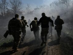 ВСУ свыше 60 раз за сутки атаковали из артиллерии курское приграничье Украинские военные - РИА Новости, 1920, 16.04.2026