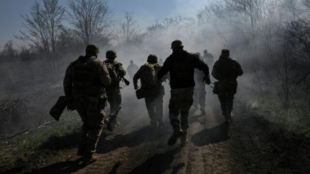 Гладков: ВСУ атаковали Белгородскую область более 130 БПЛА за сутки Украинские военные - РИА Новости, 1920, 08.04.2026