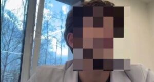 Скриншот видео, на котором пациентка оскорбляет - РИА Новости, 1920, 08.04.2026