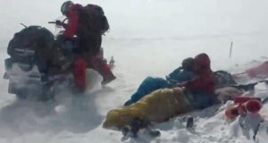 Спасатели на месте обнаружения пяти пропавших туристов на Камчатке - РИА Новости, 1920, 10.04.2026