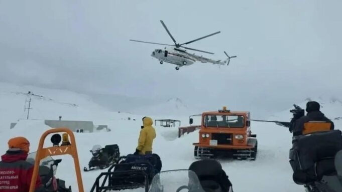 Поиски туристов на Камчатке - РИА Новости, 1920, 11.04.2026