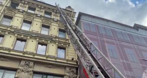 Тушение пожара в здании на Невском проспекте в Петербурге - РИА Новости, 1920, 13.04.2026