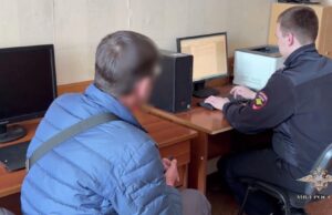 Задержанный мужчина, избивший мальчика ложкой для обуви - РИА Новости, 1920, 16.04.2026